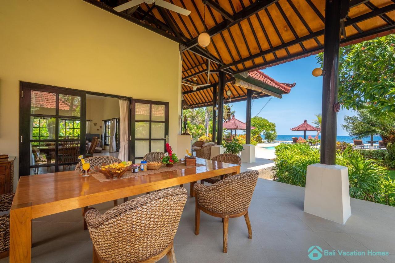 Villa Namasté - Beachfront at Lovina 10P, Pool, BBQ Banjar  Esterno foto