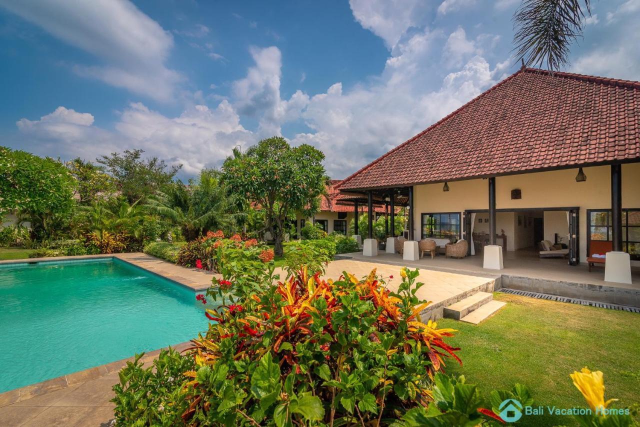 Villa Namasté - Beachfront at Lovina 10P, Pool, BBQ Banjar  Esterno foto