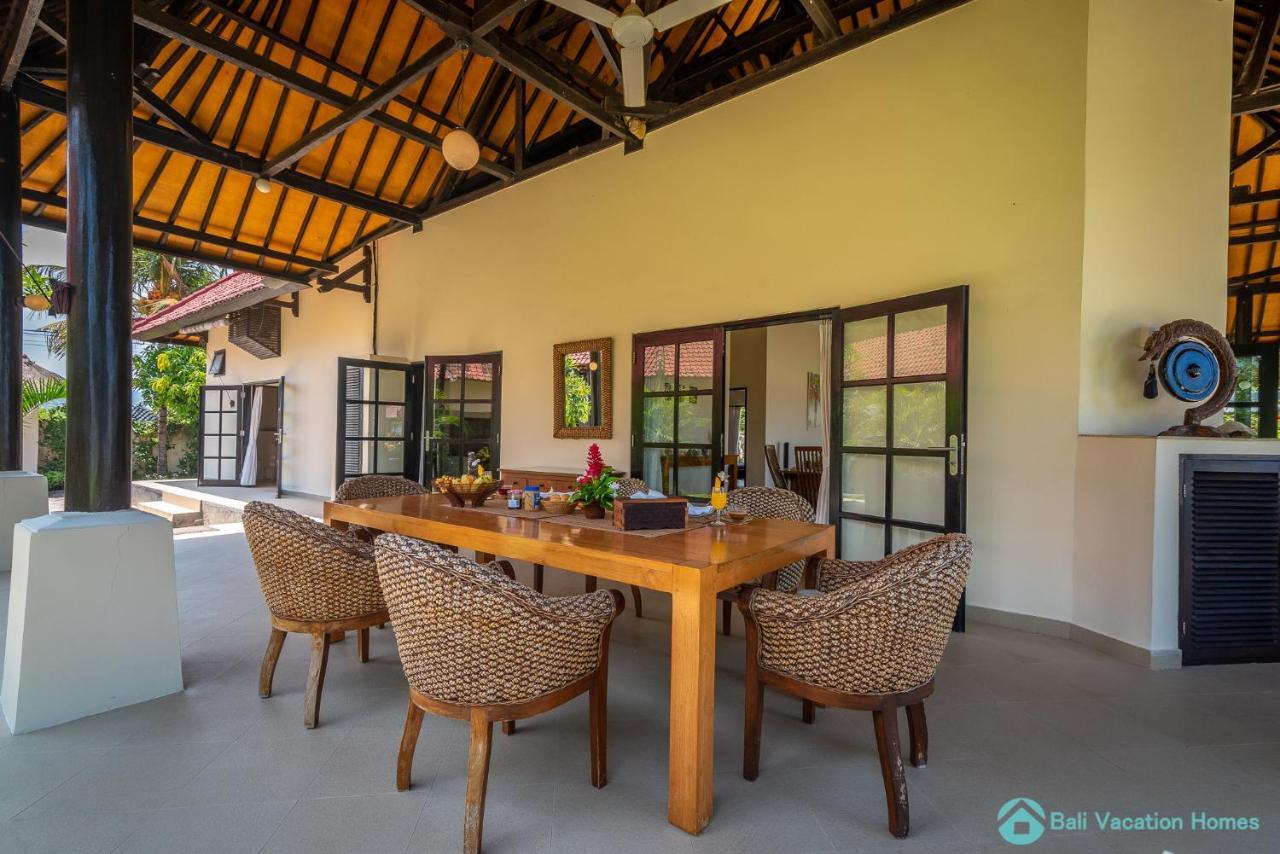 Villa Namasté - Beachfront at Lovina 10P, Pool, BBQ Banjar  Esterno foto