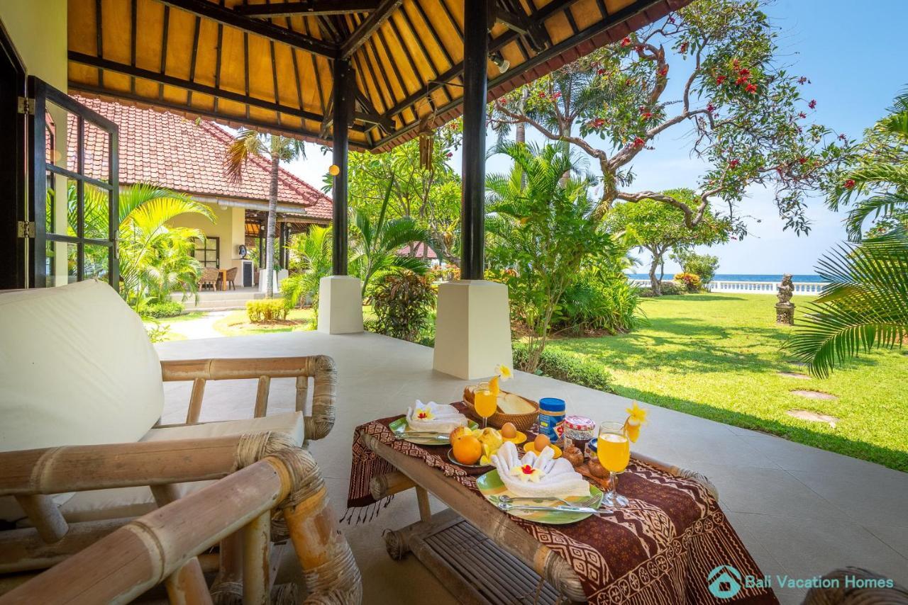 Villa Namasté - Beachfront at Lovina 10P, Pool, BBQ Banjar  Esterno foto